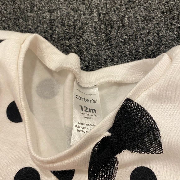 Carter’s 12 month Polka Dot Outfit - Picture 3 of 3